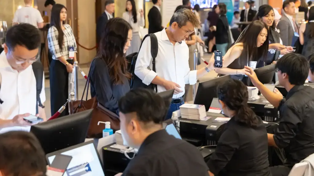 The Project Crew - Exhibitor Order Form (1) - Digital Event Solutions - Event Company Singapore Delegates registering at a Conference cum Exhibition using Digital Tools by The Project Crew